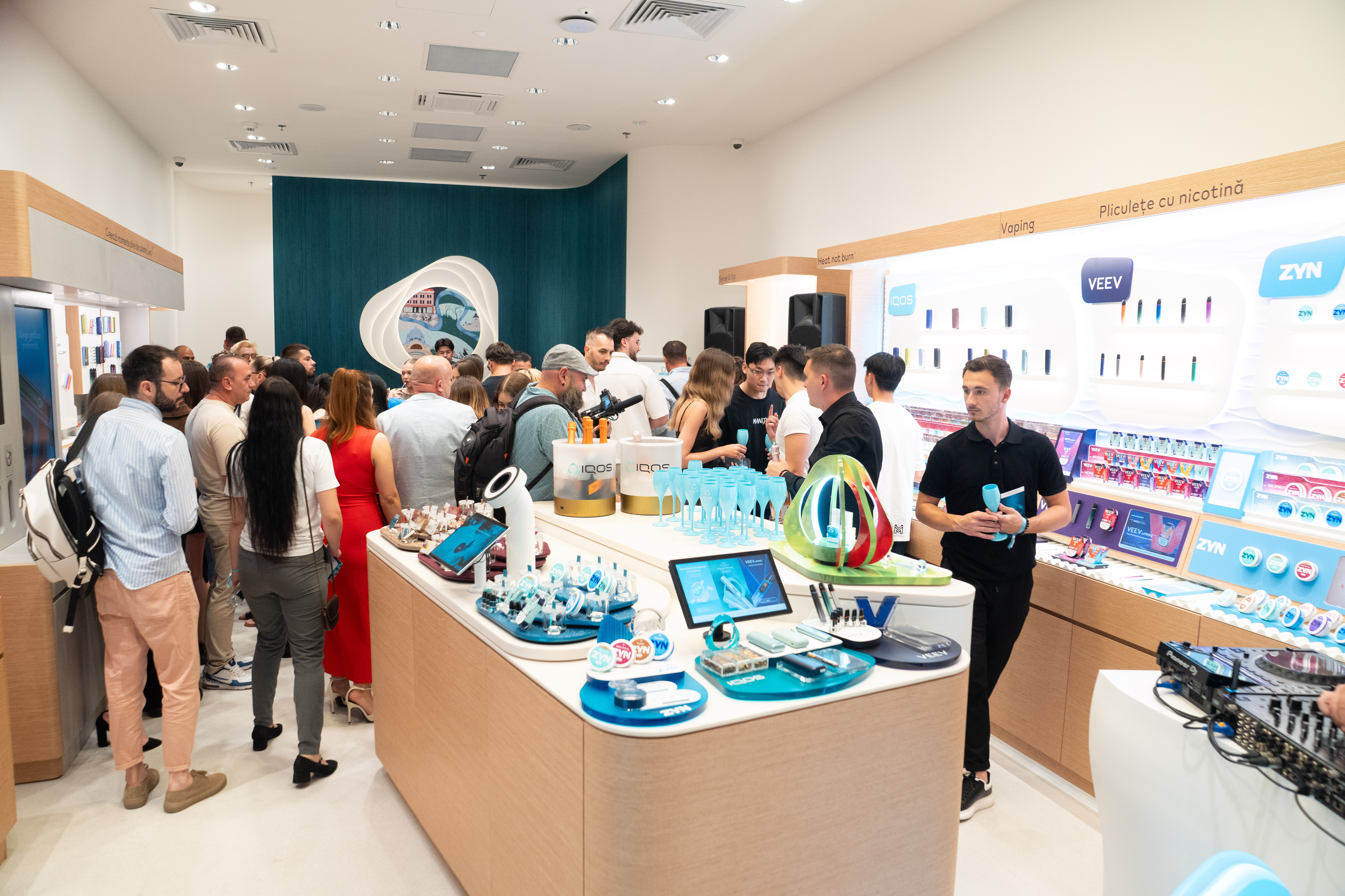 Eveniment IQOS Boutique din Atrium Mall