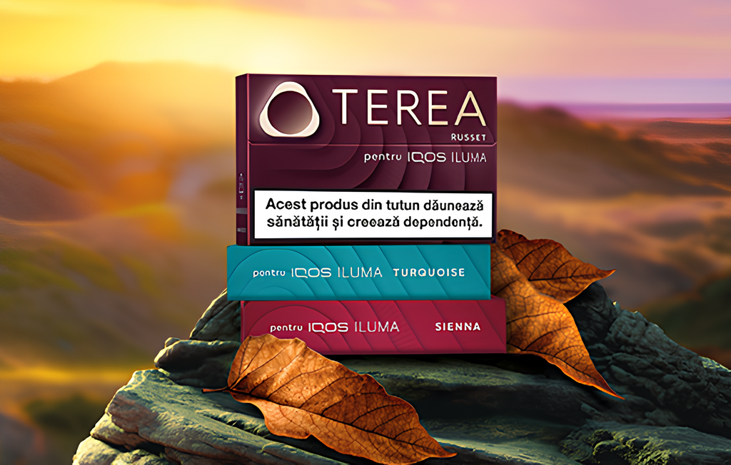 Trei pachete de rezerve TEREA in noul design al pachetului, pe o stanca cu un peisaj montan in spate