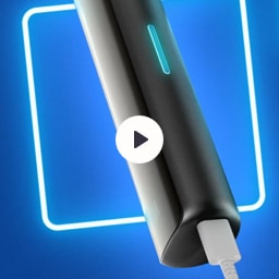 un dispozitiv lil SOLID 2.0 în timp ce se încarcă